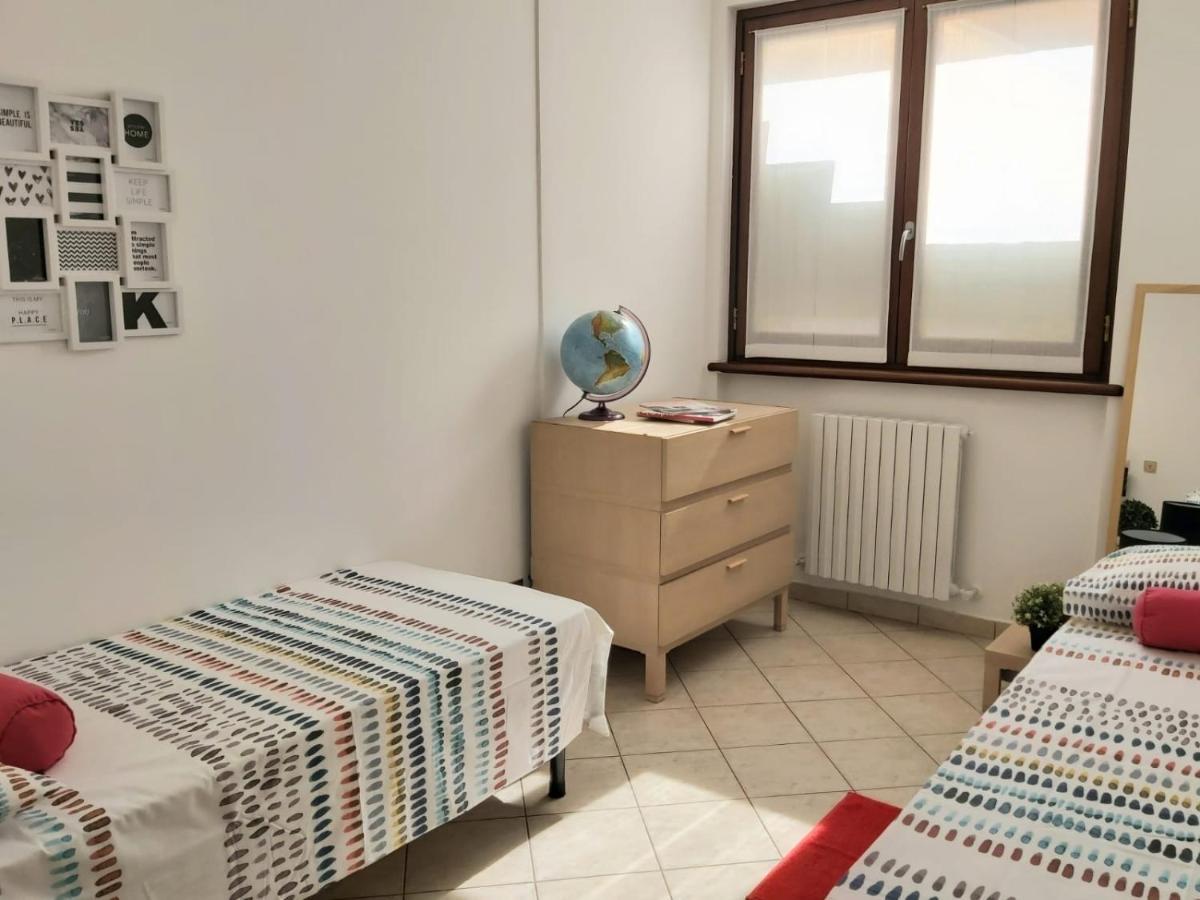 Bnbook - Residenza Naggi Casorate Sempione Buitenkant foto