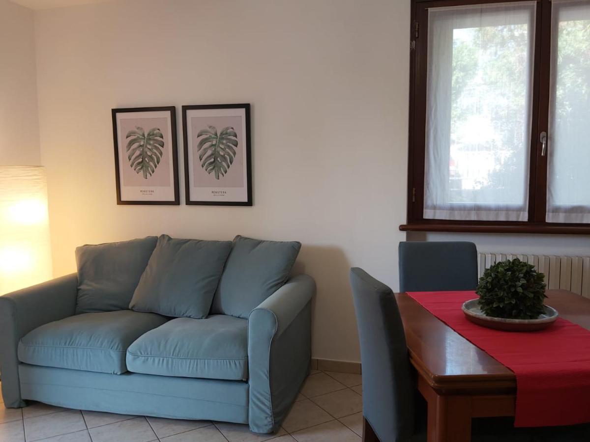 Bnbook - Residenza Naggi Casorate Sempione Buitenkant foto