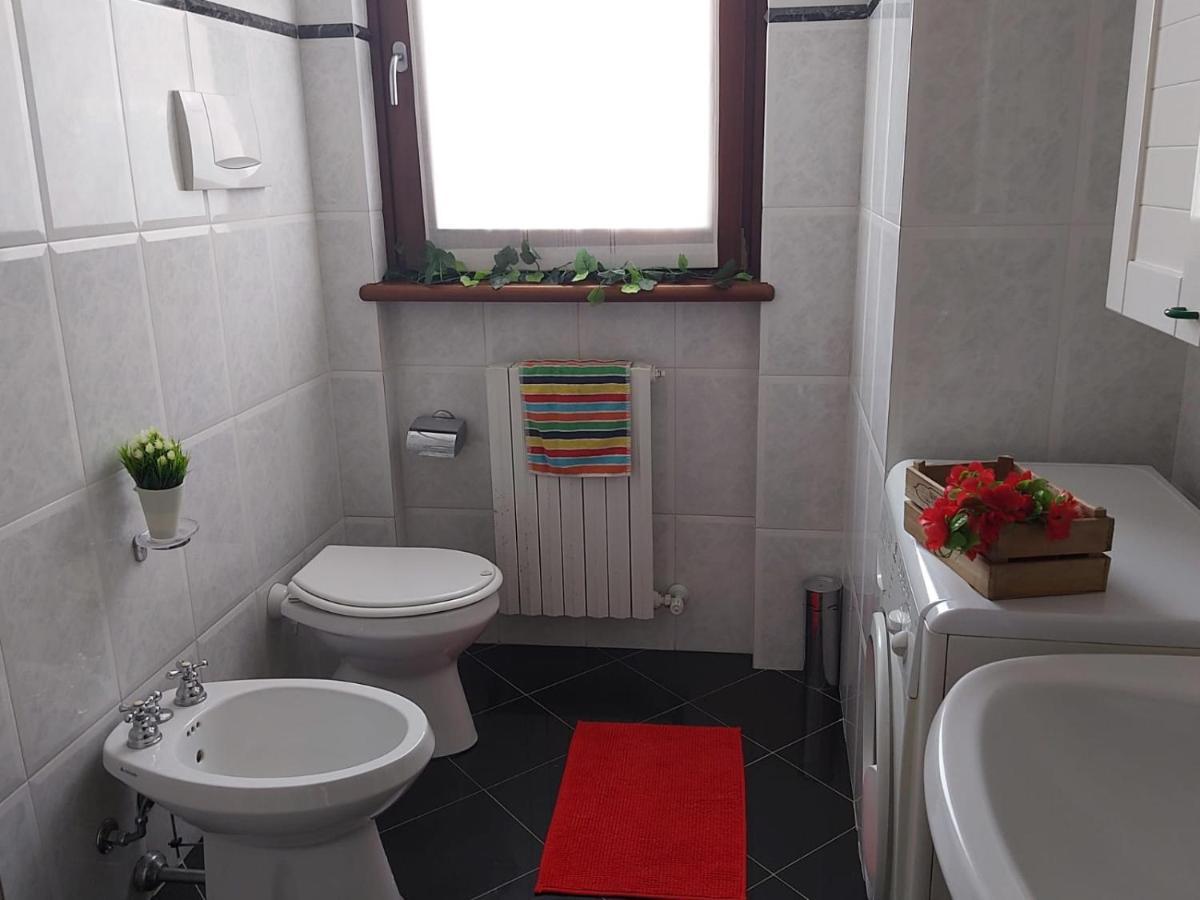 Bnbook - Residenza Naggi Casorate Sempione Buitenkant foto