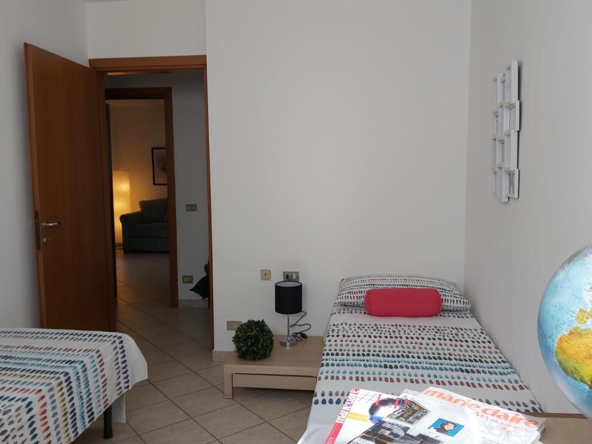 Bnbook - Residenza Naggi Casorate Sempione Buitenkant foto