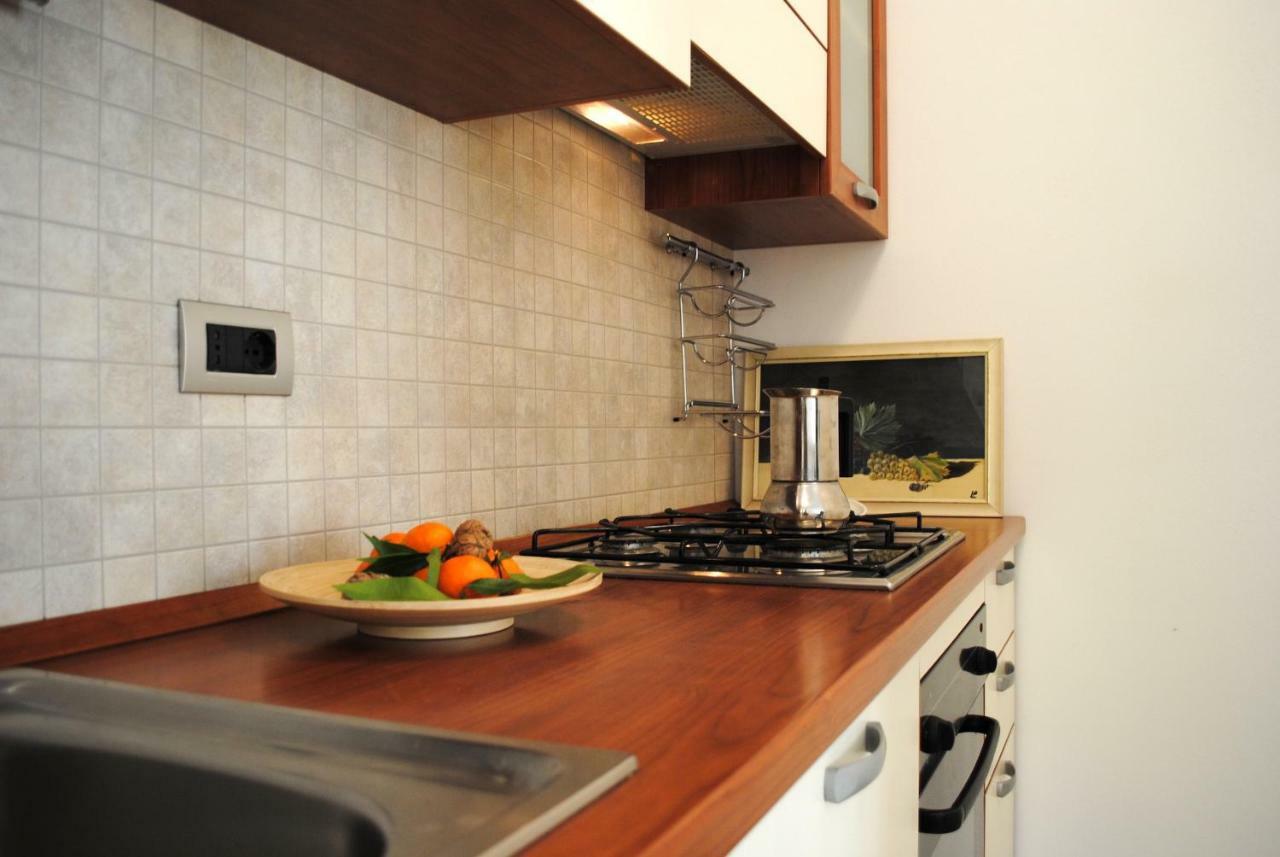 Bnbook - Residenza Naggi Casorate Sempione Buitenkant foto