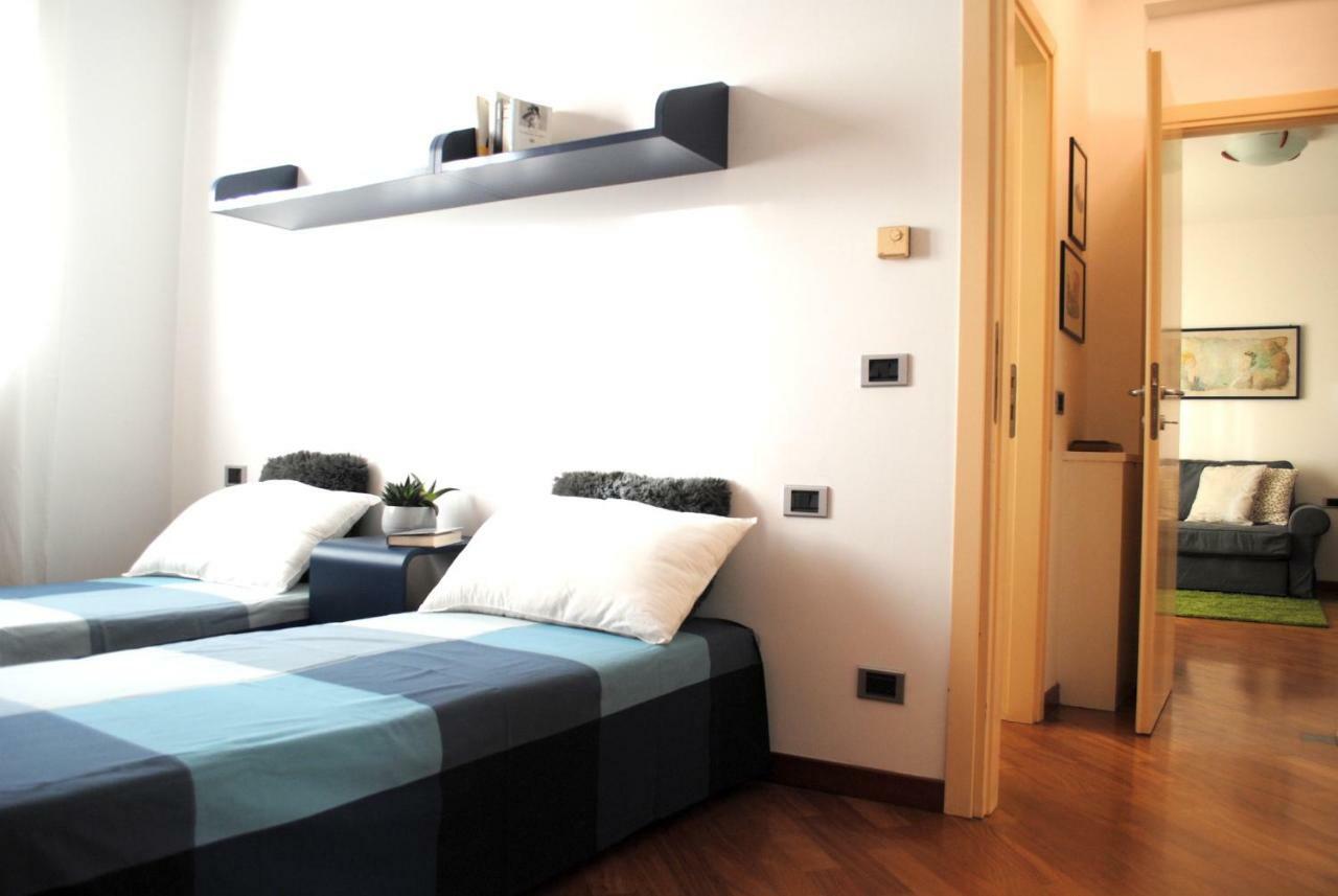 Bnbook - Residenza Naggi Casorate Sempione Buitenkant foto