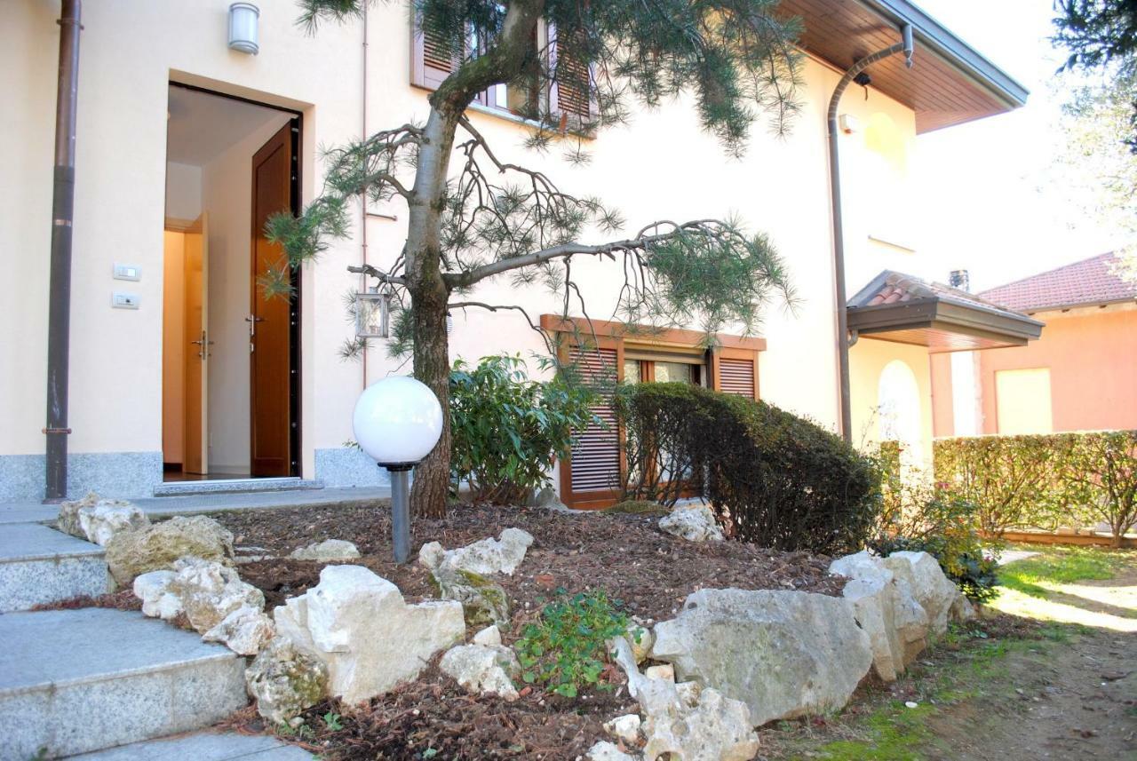 Bnbook - Residenza Naggi Casorate Sempione Buitenkant foto