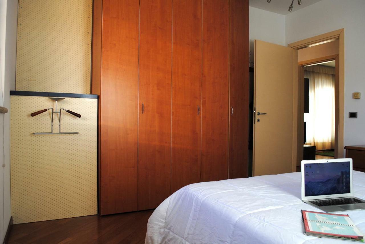 Bnbook - Residenza Naggi Casorate Sempione Buitenkant foto